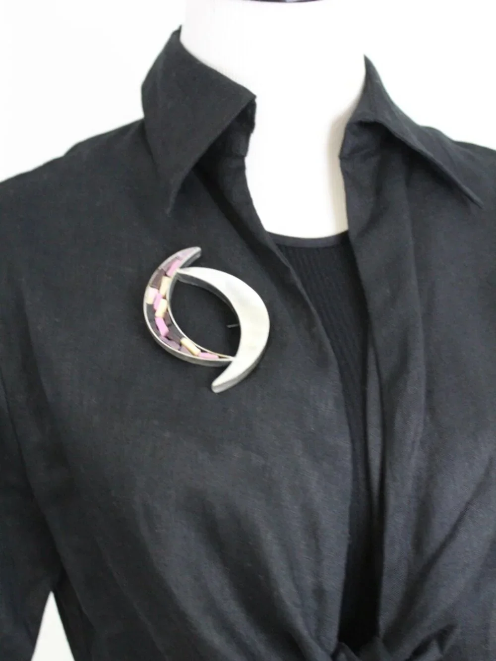 Vintage Modernist Crescent Brooch Abstract Silver Tone‎ Pink Inlay Art Pin 3”